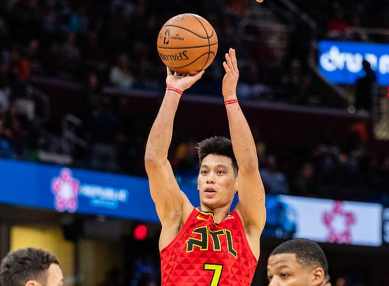 黄蜂逆转老鹰，格雷汉姆表现神勇