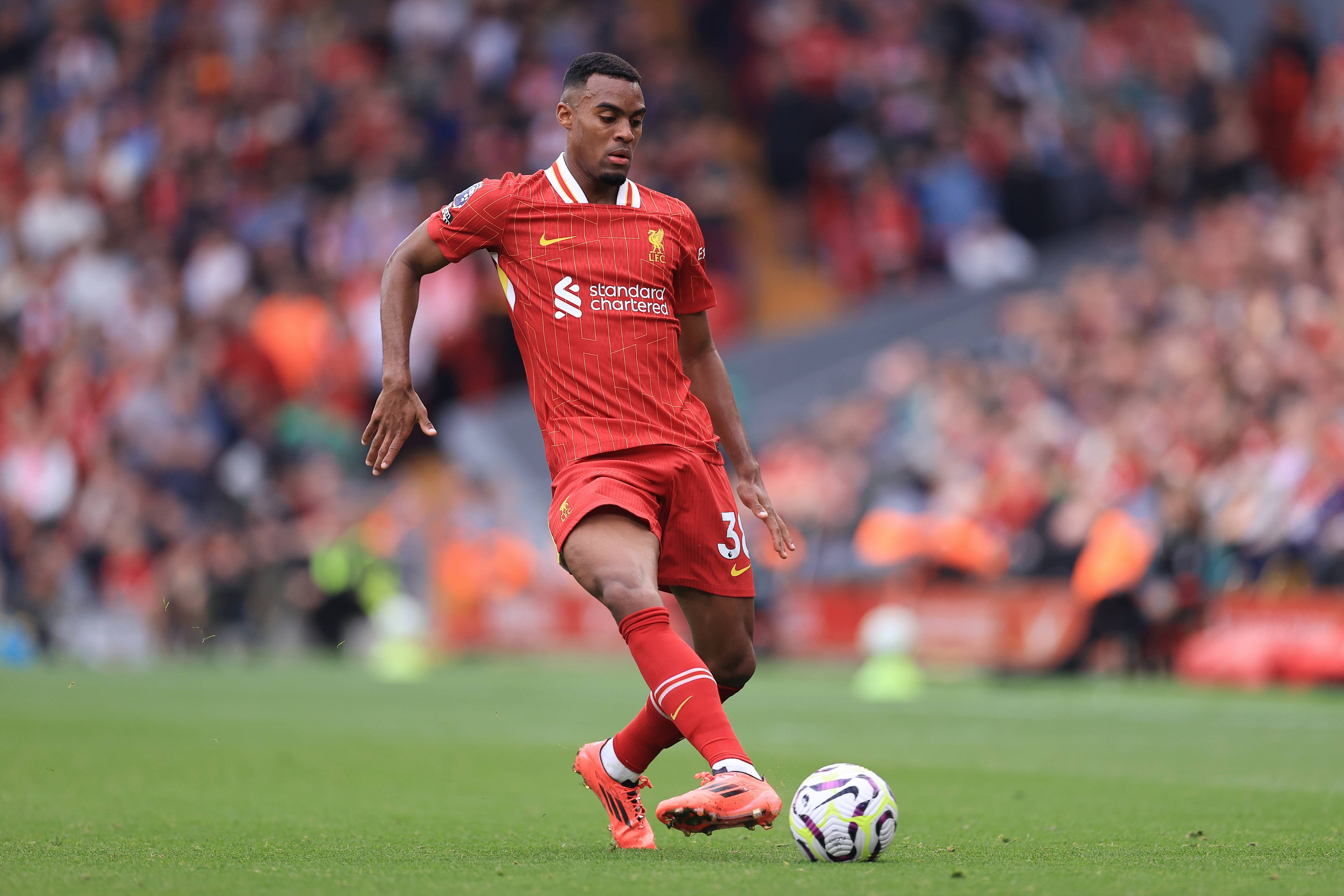 利物浦主教练赞誉球员士气高涨