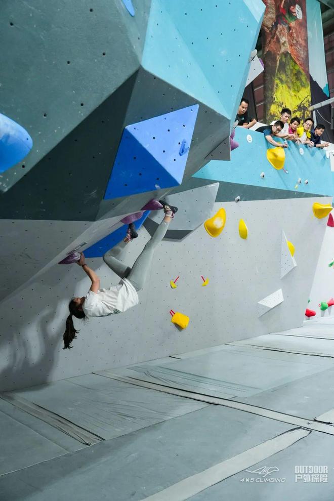 高强度对抗赛中令人满意的结果